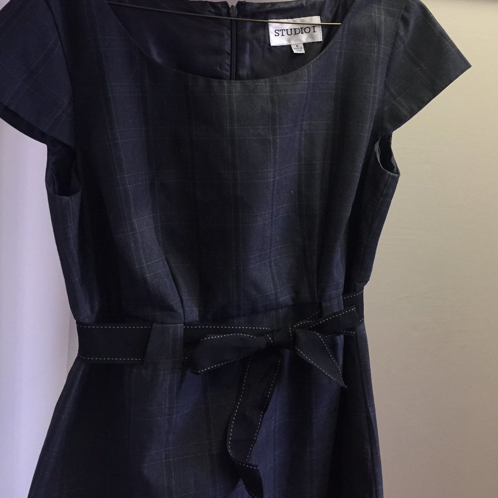 Gray and Black Dress Bow Stripes Size 6